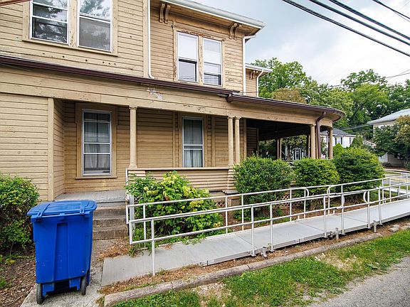 3rd image of 143 W Central Ave