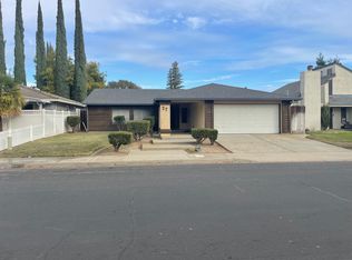 37 Black Pine Way, Oakdale, CA 95361