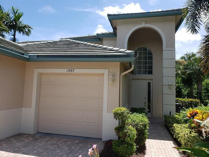 1st image of 1597 SE Prestwick Ln #1