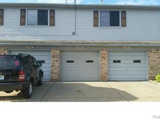29364 Apple Garden Blvd, Chesterfield, MI 48047