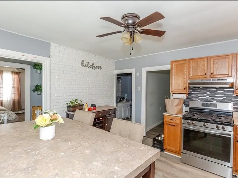 253 Waterman Ave #1 — Photo 4