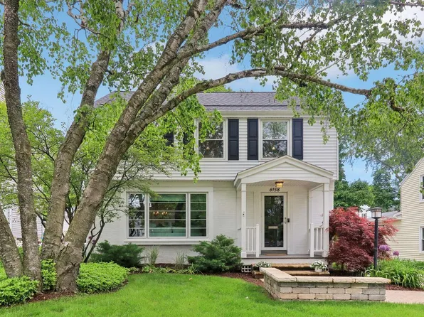 6158 North Shoreland AVENUE, Whitefish Bay, WI 53217