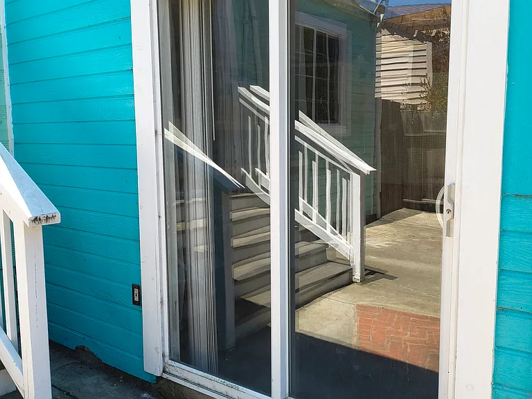 Laundry room entrance