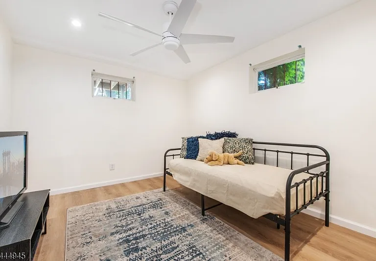 11 William St #B — Photo 16