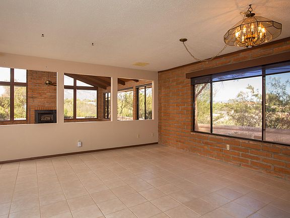 5th image of 5801 N Placita Roanoke E