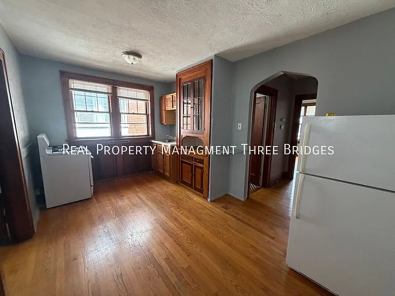 6516A Morganford Rd — Photo 7