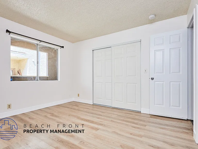 744 Rose Ave. — Photo 30