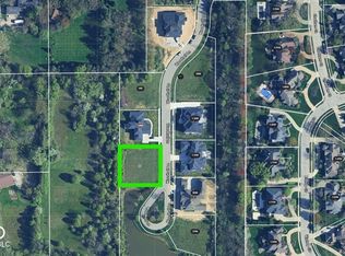10450 Woodhall Ln, Carmel, IN 46032