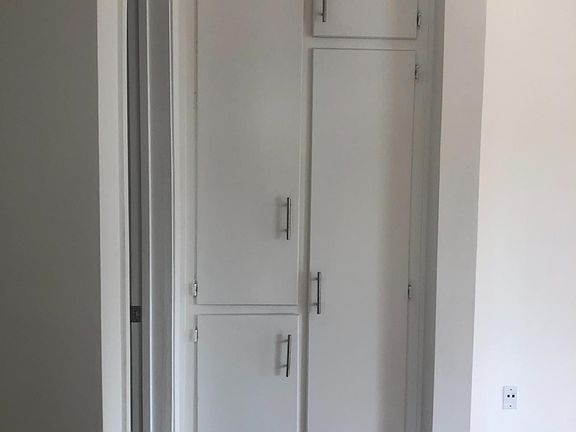 5th image of 5017 S Figueroa St