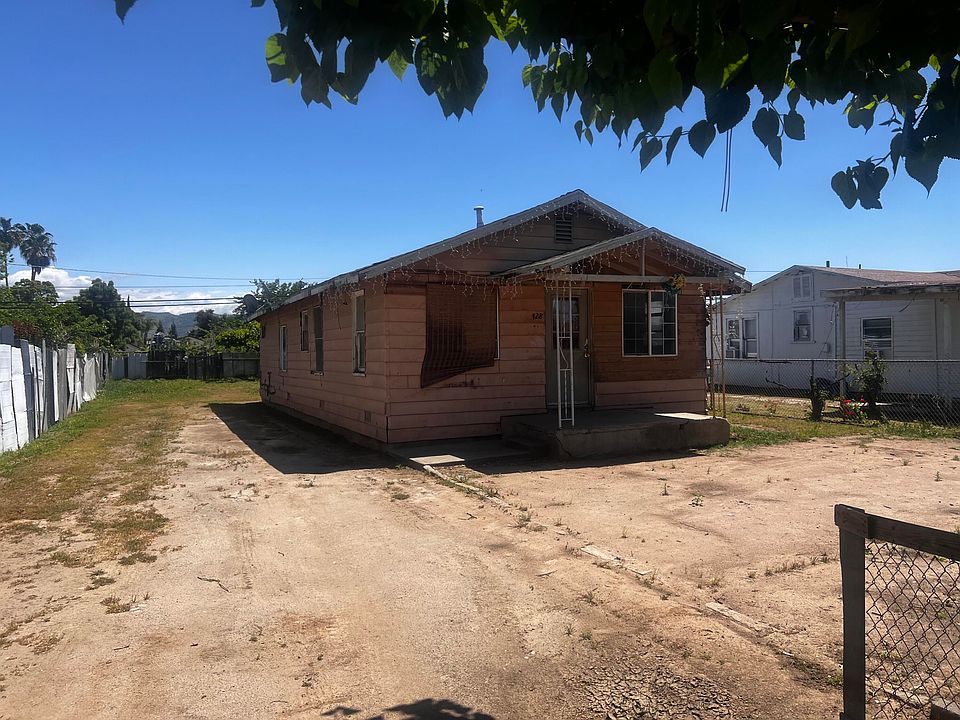 1st image of 428 8th St Street
