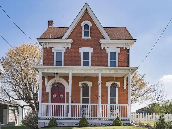 145 Hoffmansville Rd, Barto, PA 19504