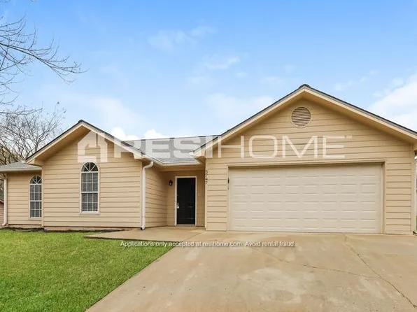 5747 Mistyview Dr, Rex, GA 30273