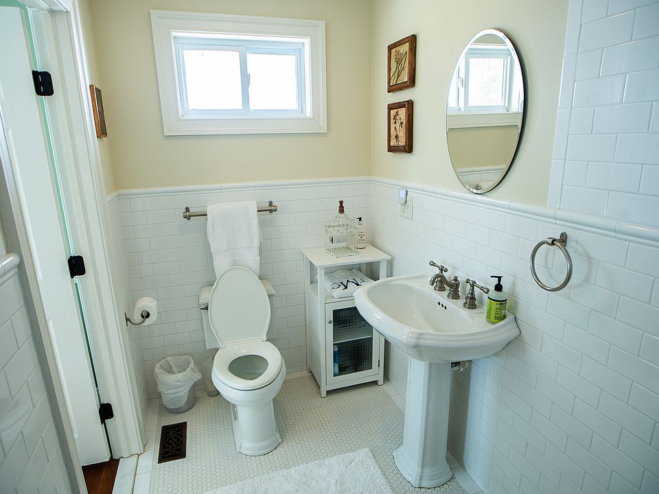 43rd image of this home