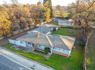 2381 S Bonnyview Rd, Redding, CA 96001