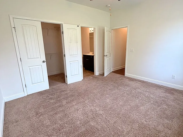 4908 Maple Ave — Photo 12
