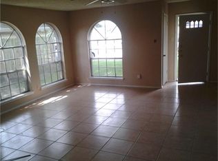 3715 Providence Ln, Pasadena, TX 77505