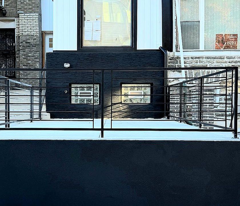 1st image of 1420 W Grange Ave