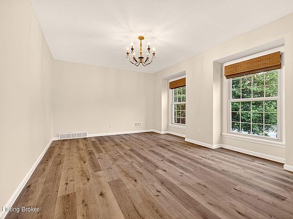 5th image of 8202 Farmwood Way