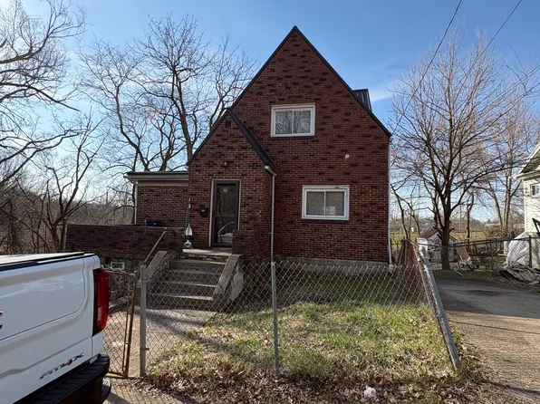 826 Schuler St, Pittsburgh, PA 15210