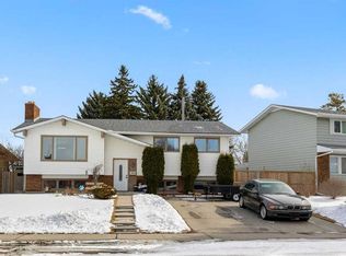 436 W Queen Charlotte Rd SE, Calgary, AB T2J4H7