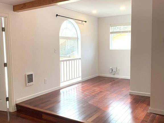 There is a great work-from-home space just off of the main room.