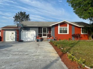 1900 Connie Ave S, Lehigh Acres, FL 33976