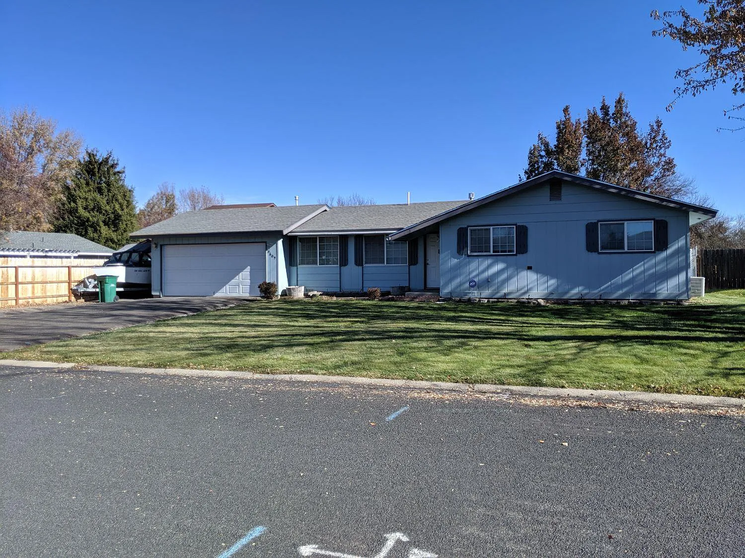 4609 Alpine Dr photo 1