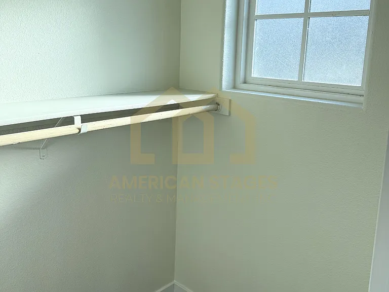 101 N Broadway #204 — Photo 10