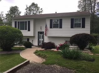9143 Wilverne Dr, Windham, OH 44288