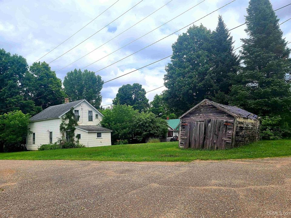1st image of 313 4th St