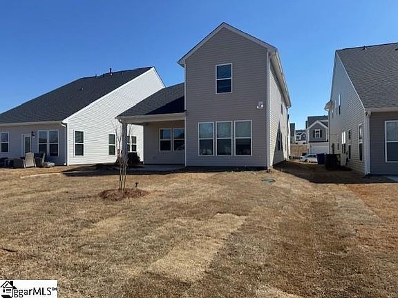 2nd image of 19 Gervais Cir