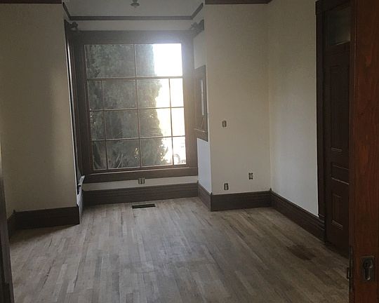 5th image of 275 Belmont Ave