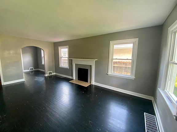 5th image of 818 S Hague Ave