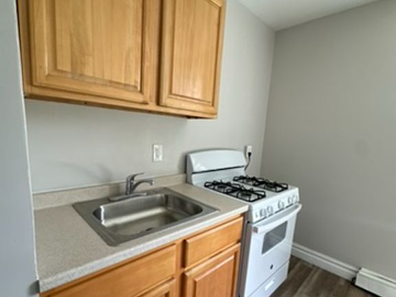 4th image of 240 Sip Ave APT 3E