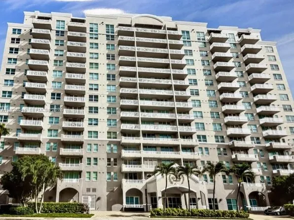 2665 SW 37th Ave APT 814, Miami, FL 33133