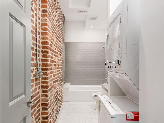 5th image of 218 E Main St #2-A