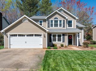 1212 Driftway Point Rd, Matthews, NC 28105