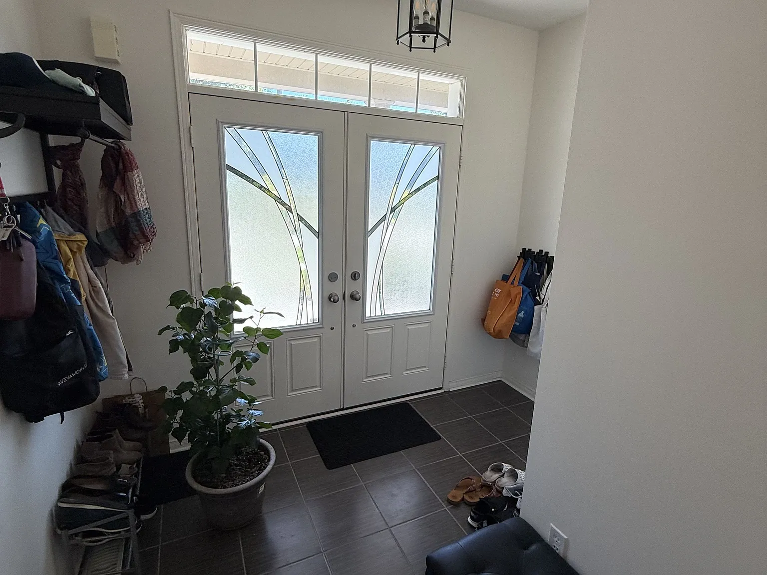 4 bed, $2,900 — Photo 3