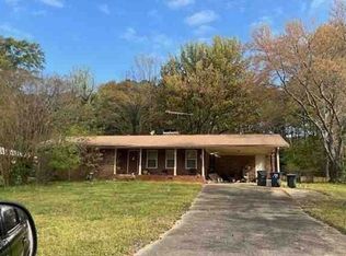 175 Walker Ave, Fayetteville, GA 30215