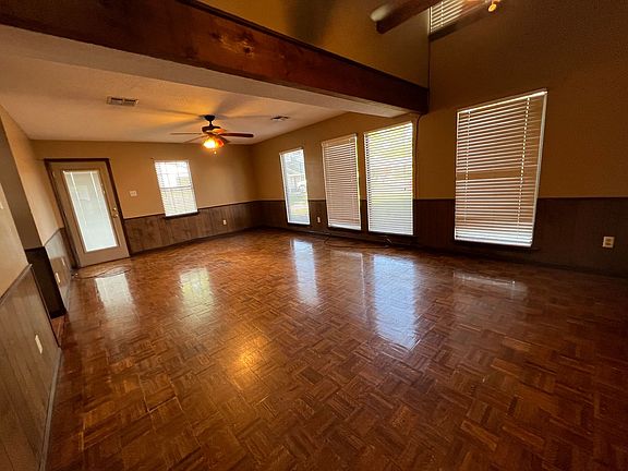 2nd image of 1306 Rue De Cypress