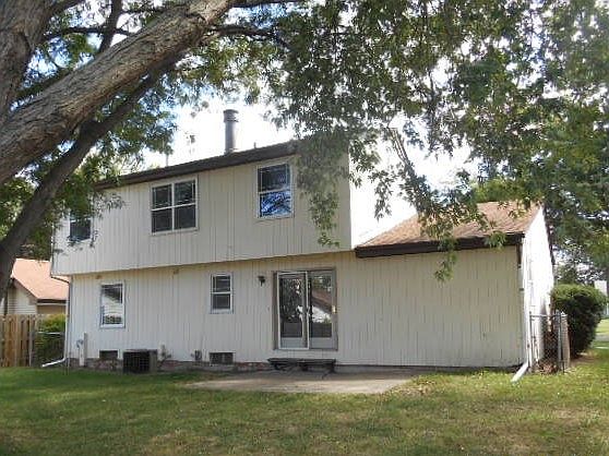 2nd image of 1855 Ashwood Ln