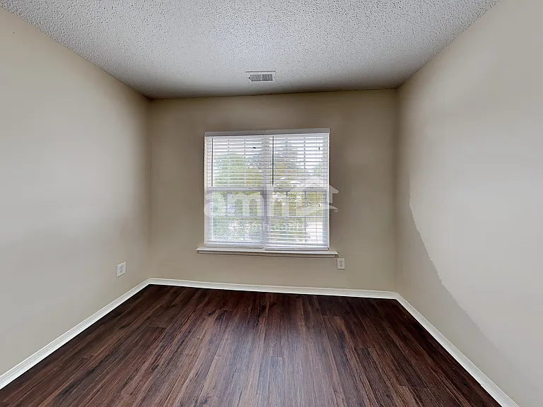 5617 Enoree Ln — Photo 16