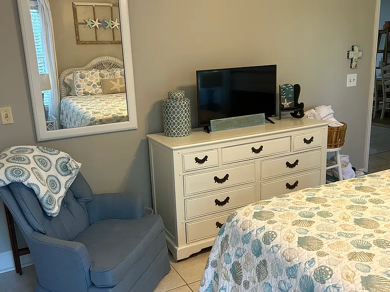 227 Georgia St #1B — Photo 14