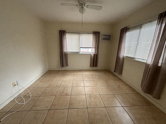 2nd image of 734 Palani Ave #A