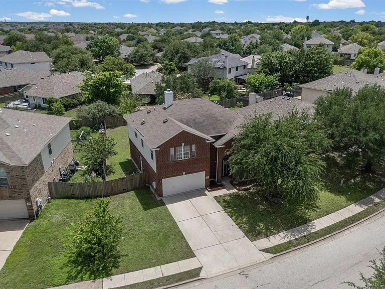20521 Farm Pond Ln — Photo 26