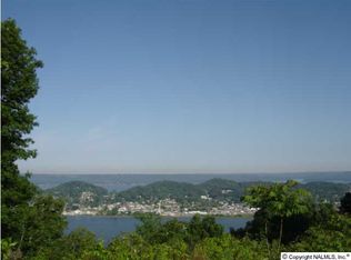 Ridgefield Cir, Guntersville, AL 35976