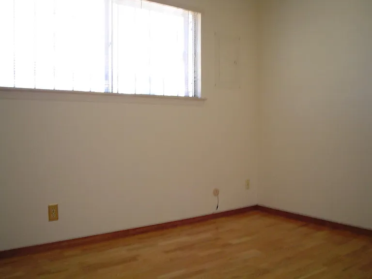 7204 Avenida La Costa NE — Photo 21