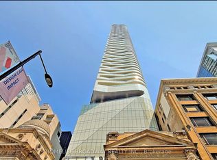 197 Yonge St #2004, Toronto, ON M5B0C1