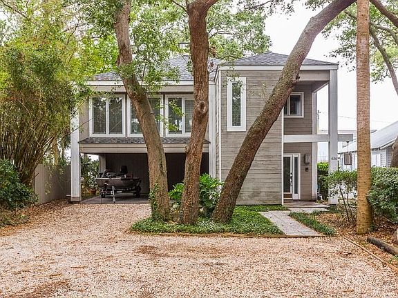 2nd image of 626 Beachview Dr