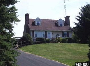 1425 Marburg Rd, Spring Grove, PA 17362